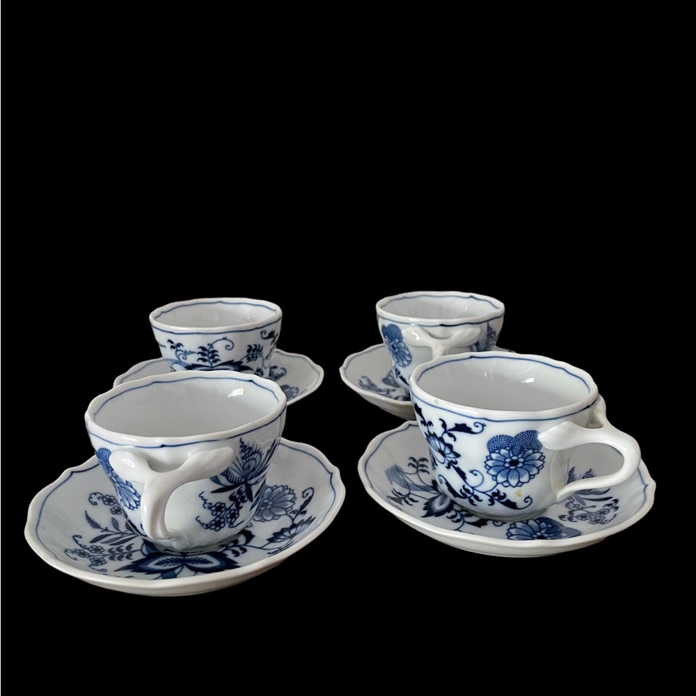 Vintage Blue Danube Cup and Saucer Set Of 4